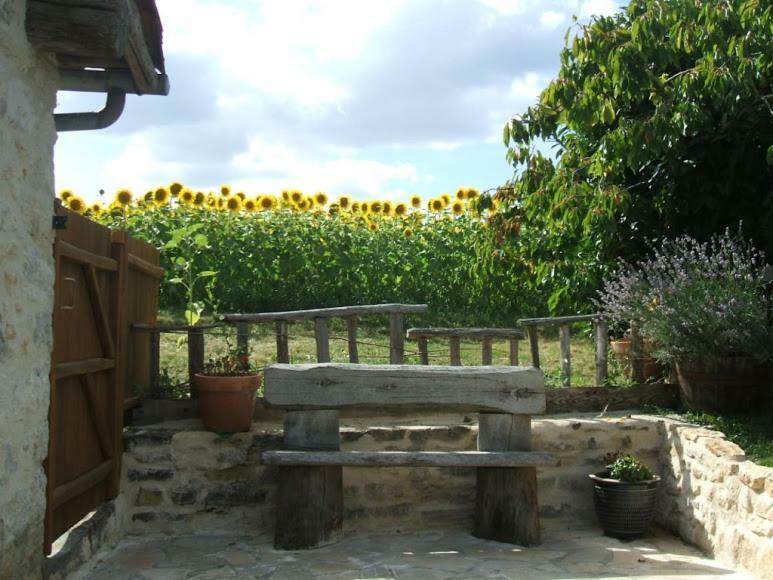 Gite Chez Marot Villa Varaignes Exterior foto