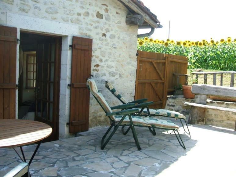 Gite Chez Marot Villa Varaignes Exterior foto